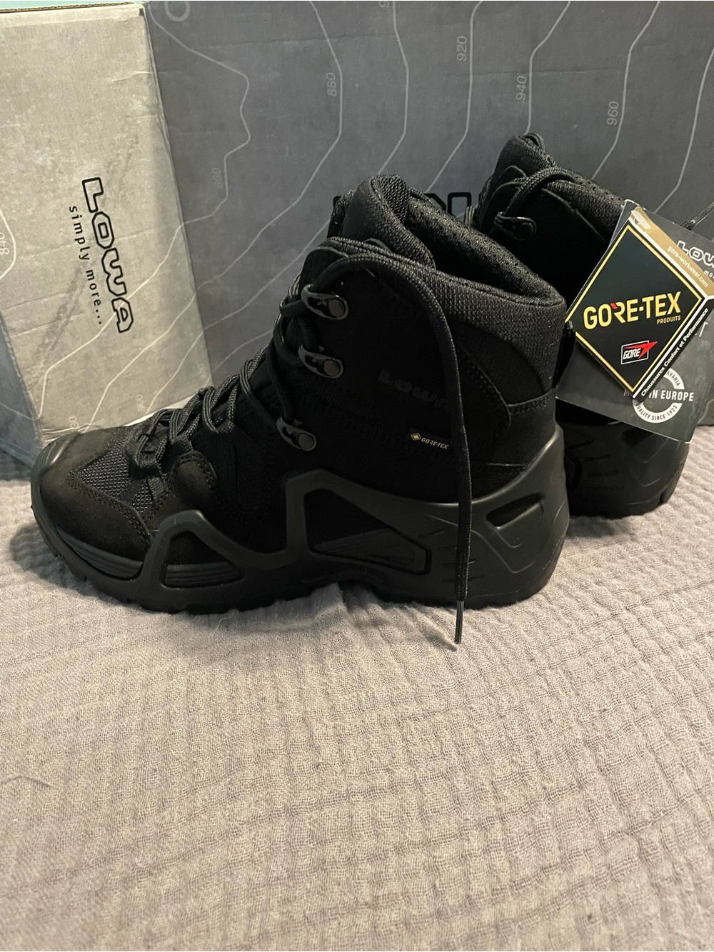 Lowa Women’s Zephyr Gore-Tex Mid Boots